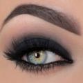 How to make makeup with black shadows?