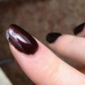 What to do if the varnish does not stick on the nails?