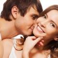 How men fall in love: signs and their behavior